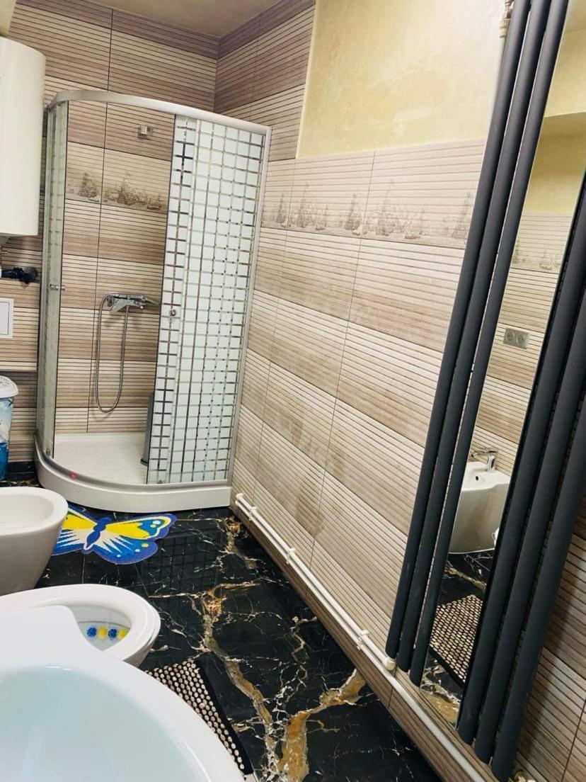 Lovely 1 Bedroom Flat In A 2 Ground Floor House 克拉奥华 外观 照片